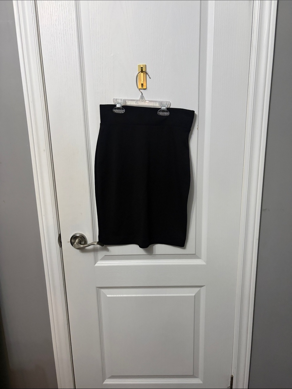 H&M Black Stretch Pencil Skirt